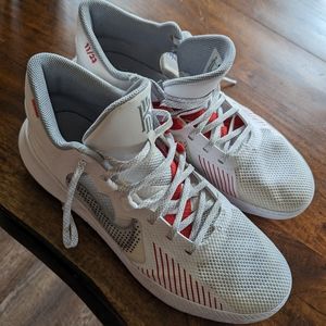 Men's Nike basketball shoes